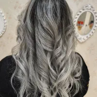 اجاره صندلی در سالن زیبایی بیرجند