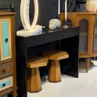 کنسول مدرن مشکی