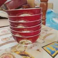 نیم کاسه قرمز