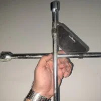 آچار چهار طرفه