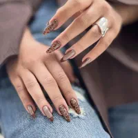 تخفیف ویژه تو کاشت ناخن