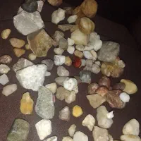 سنگهایی قیمتی ونیمه قیمتی