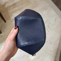 کیف آرایشی چرم مشهد کاملا نو|کیف، کفش، کمربند|کرج, اصفهانی‌ها|دیوار