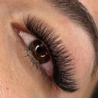 خدمات تخصصی اکستنشن مژه فقط ۲۵۰