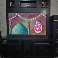 میز تلویزیون چوبی رنگ قهوه ای