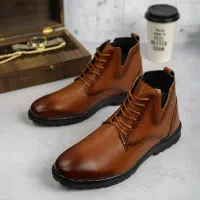 کفش|کیف، کفش، کمربند|چترود, |دیوار