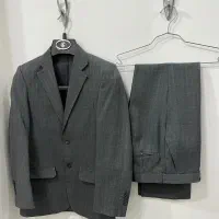 کت و شلوار طوسی برند رگا در حد نو سایر ۴۴