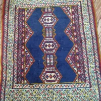 قالیچه قدیمی|کلکسیون اشیاء عتیقه|آستانه اشرفیه, |دیوار