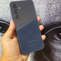 SAMSUNG A35