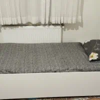 تخت یک نفر با تشک رویال