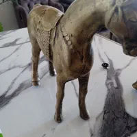 مجسمه فیل گلدون و اسب خیلی قدیمی