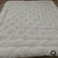 تشک و بالشت و پرده