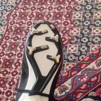 یک جفت کفش چمن