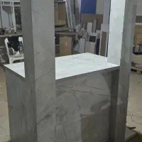 میز تحریر و پیش خوان