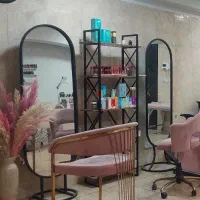 آینه قدی سالم و تمیز