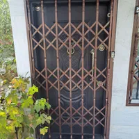 ساخت و نصب انواع حفاظ اکاردئونی.فرفورژه وثابت و.|خدمات پیشه و مهارت|آبسرد, |دیوار