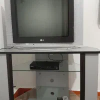 دیجیتال و تلوزیون با میز