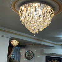 لوستر فروشی