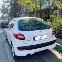 پژو 207پاناروما