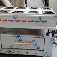 فریزر و اجاق ‌گاز صنعتی آشپزخانه