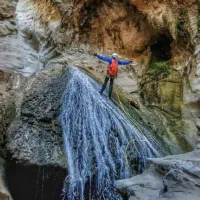 تور تنگه و آبشار درزو روز پنجشنبه