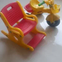 سه چرخه و صندلی کودک