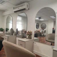استخدام مژه کار