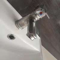 روشوئی در حد با شیر|لوازم سرویس بهداشتی|بجنورد, |دیوار