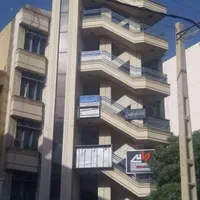 فروش دفتر اداری با پارکینگ و آسانسور
