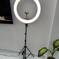 رینگ لایت + پایه ۲.۵ متری|دوربین عکاسی و فیلم‌برداری|مشهد, رضاشهر|دیوار