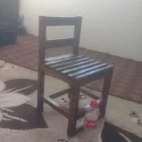 تک صندلی چوبی کوچولو