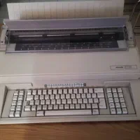 فروش دستگاه تایپ برقی در حد نو