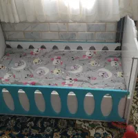 تخت نوزاد ، نو و استفاده نشده