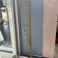 رگال طلایی رنگ