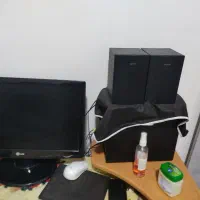 فروش کامپیوتر با میز و صندلی