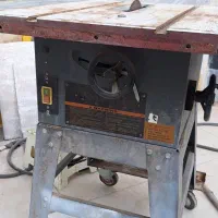 اره برش ام دی اف MDF با میز کار مخصوص