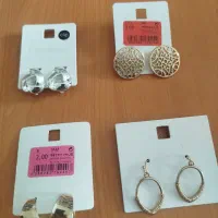 گوشواره های رنگ‌ثابت