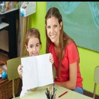 معلم و مربی پیش دبستان