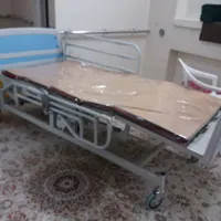 تخت برقی بیمار سه شکنه و تنظیم ارتفاع همراه ریموت|آرایشی، بهداشتی، درمانی|تهران, نظام‌آباد|دیوار