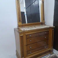 آئینه و دراور