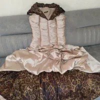 یک دست لباس وارداتی با پارچه و دوخت عالی