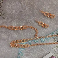 سرویس گردنبند وگوشواره بدلیجات