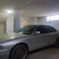 میتسوبیشی کالانت عینکی۱۹۹۳