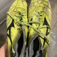 کفش میخی چمن میزانو‌