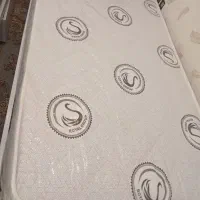 تشک طبی  وتخت یک نفره فلزی