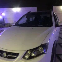 کوییک ار مدل۱۴۰۰ سفید مشکی شاسی سالم