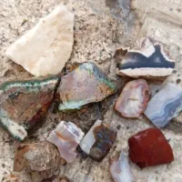 سنگ عقیق وشجر