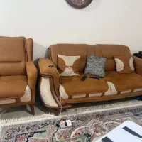 مبل هفت نفره و میز غذا خوری ۴ نفره