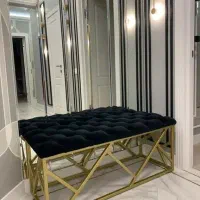 نیمکت پایه فلزی رنگ طلایی با نشیمن چرم و پارچه