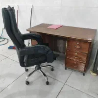 میز مدیریت  و صندلی